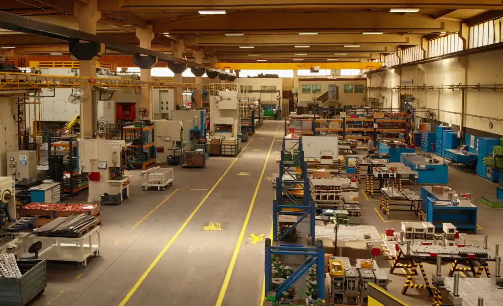 Industrial & commercial buildings in Edison